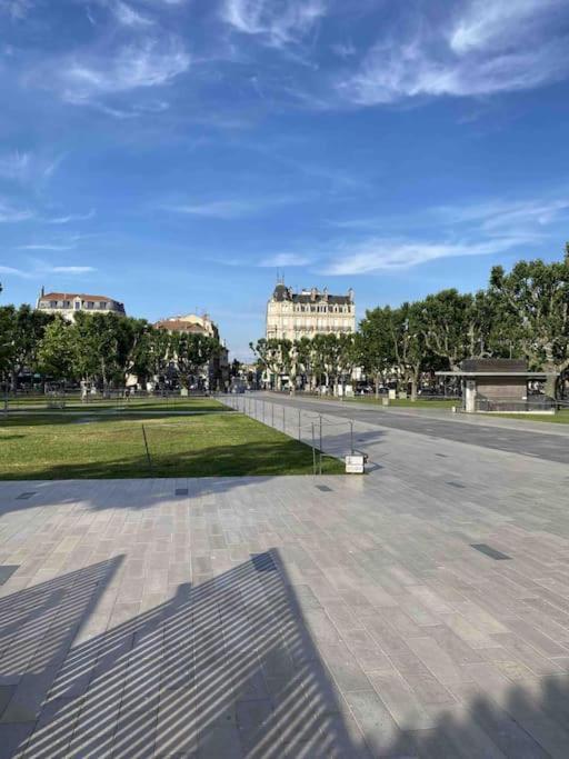 Emile Zola - Grand Appartement Proche Gare Et Polygone - Parking Gratuit- Beziers Ngoại thất bức ảnh